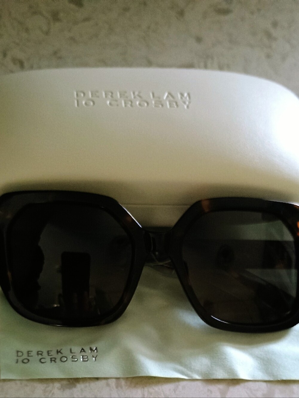 10 Crosby Derek Lam Tortoiseshell Oversized Geometric Neptune Sunglasses - Picture 4 of 4
